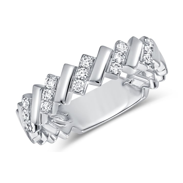 Slanted Alternating Diamond Ring